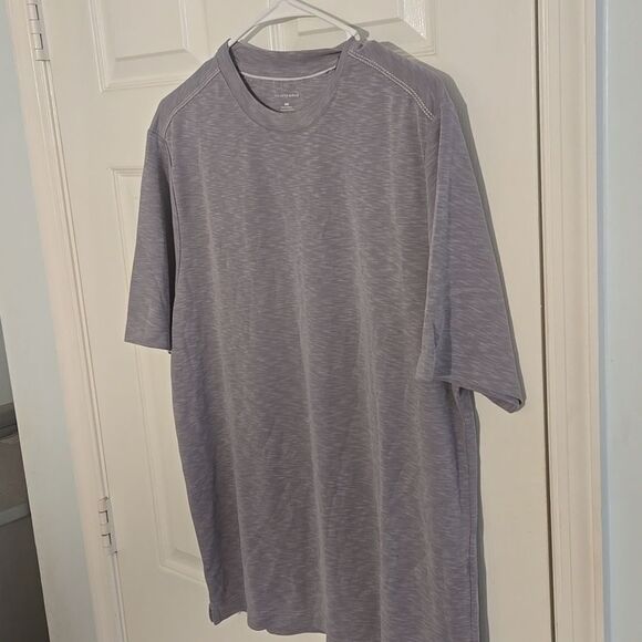Mens very soft size medium Saks fifth ave tshirt - Picture 3 of 4